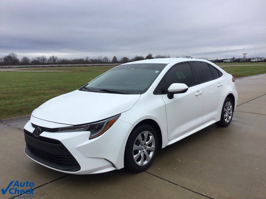 2024 Toyota Corolla LE