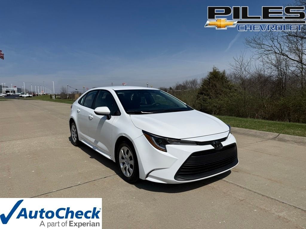 2025 Toyota Corolla LE