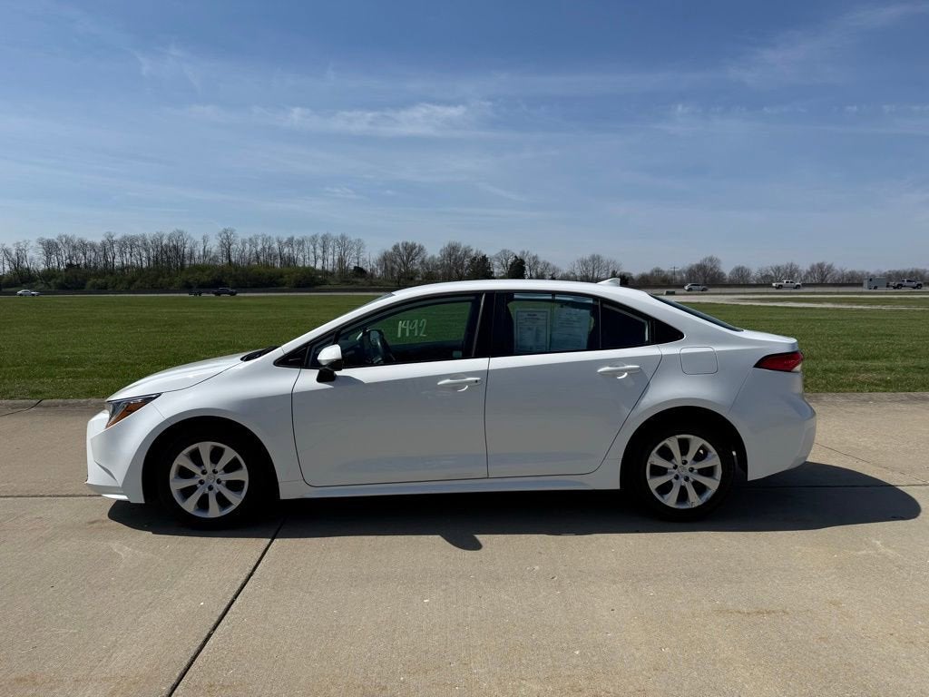 2025 Toyota Corolla LE