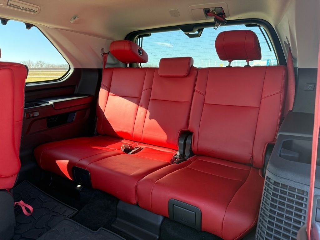 2023 Toyota Sequoia SR5