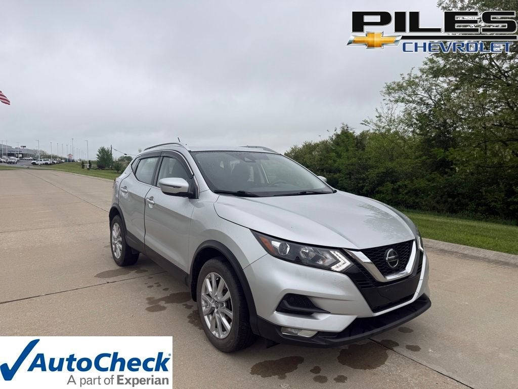 2022 Nissan Rogue Sport SV