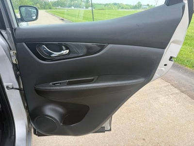 2022 Nissan Rogue Sport SV