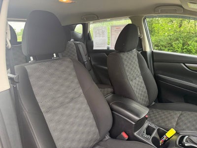 2022 Nissan Rogue Sport SV