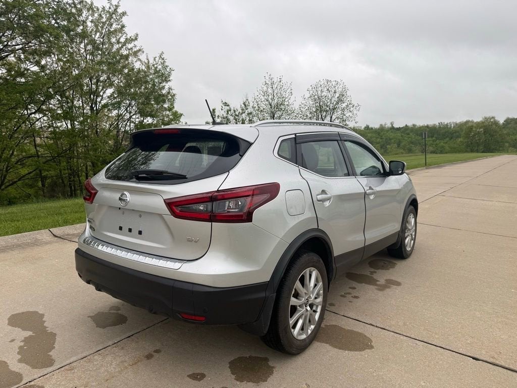 2022 Nissan Rogue Sport SV