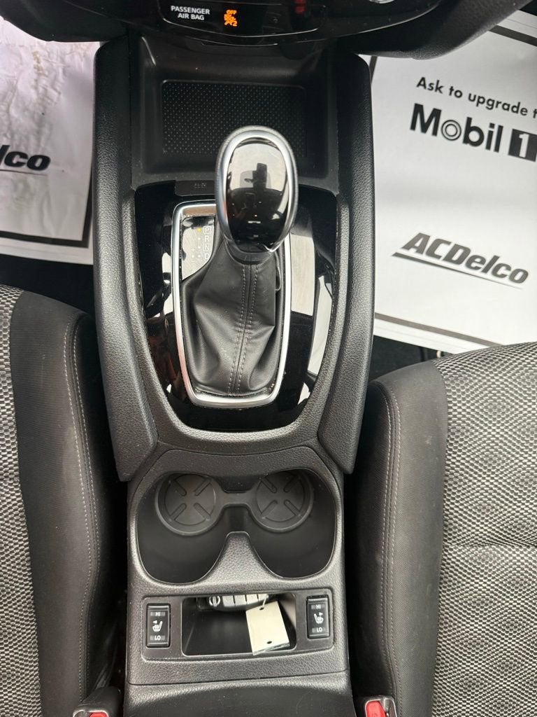 2022 Nissan Rogue Sport SV