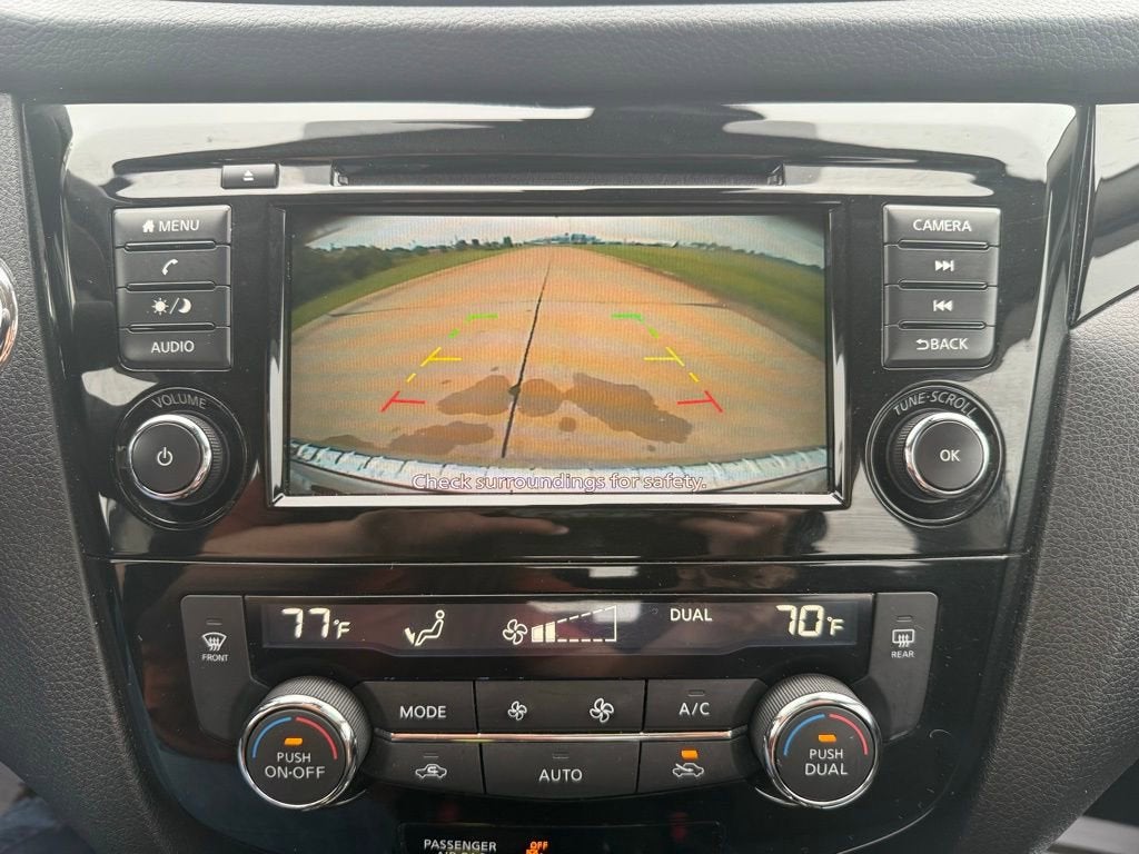 2022 Nissan Rogue Sport SV