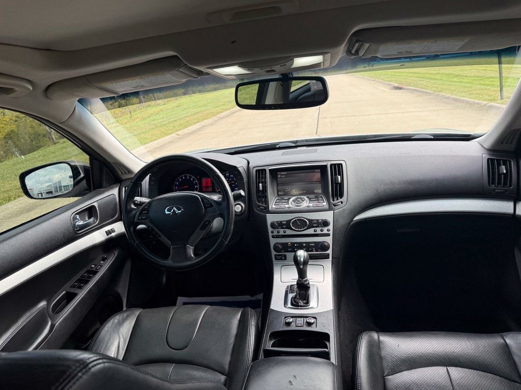 2009 INFINITI G37 Sedan x