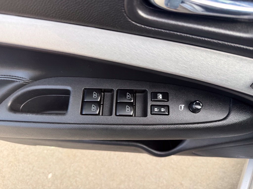 2009 INFINITI G37 Sedan x