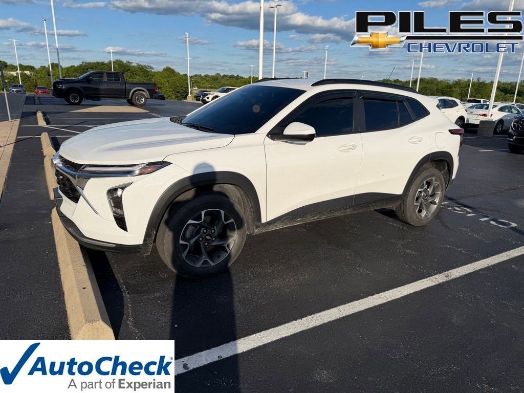 2024 Chevrolet Trax LT's photo
