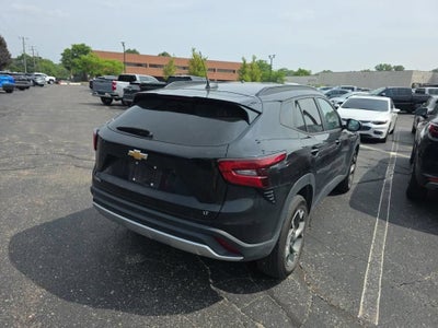 2025 Chevrolet Trax LT