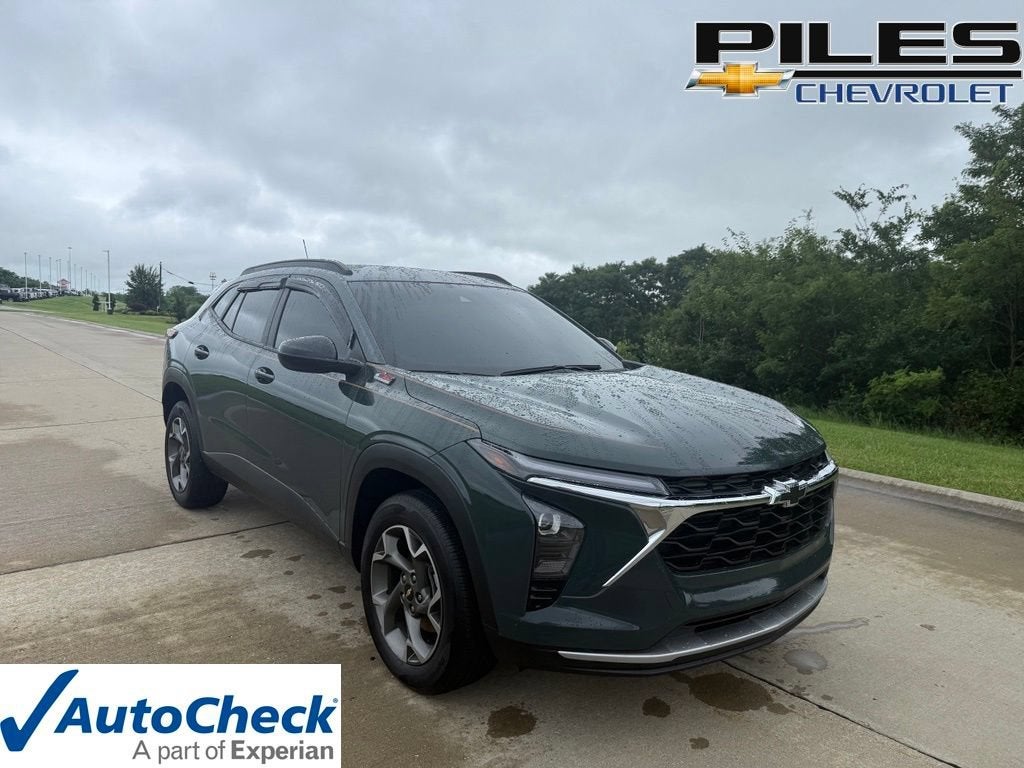 2025 Chevrolet Trax LT