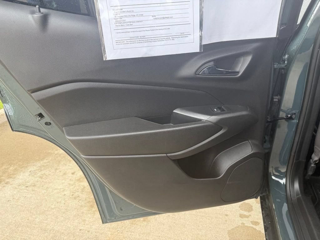 2025 Chevrolet Trax LT