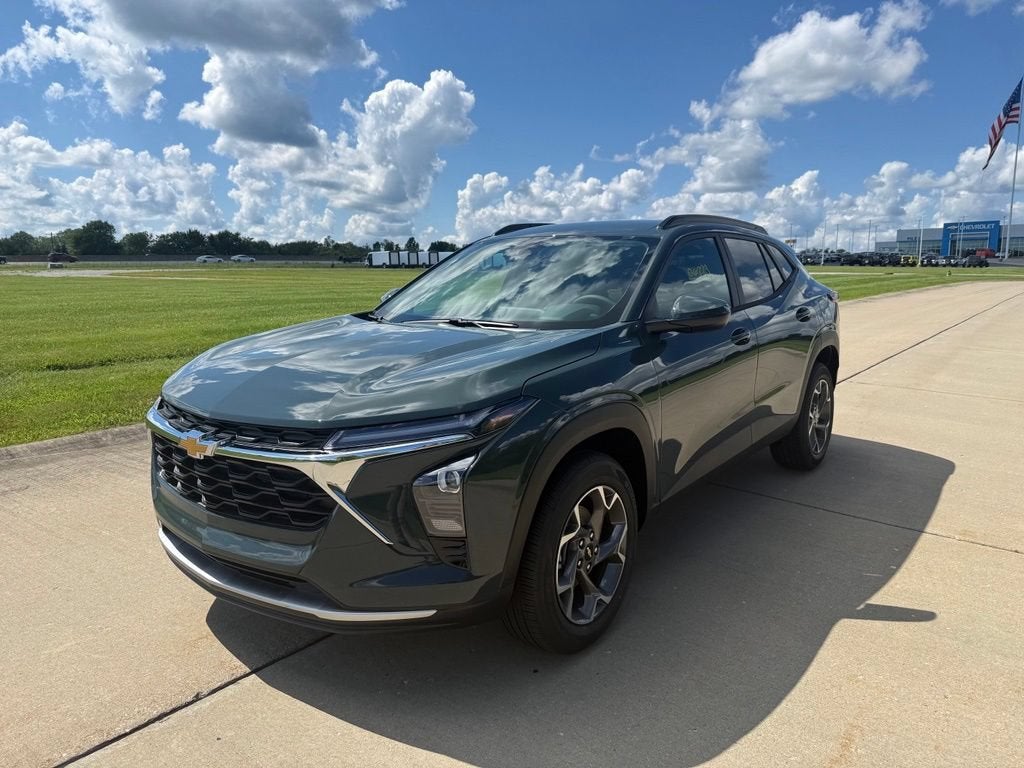 2026 Chevrolet Trax LT - Photo 10