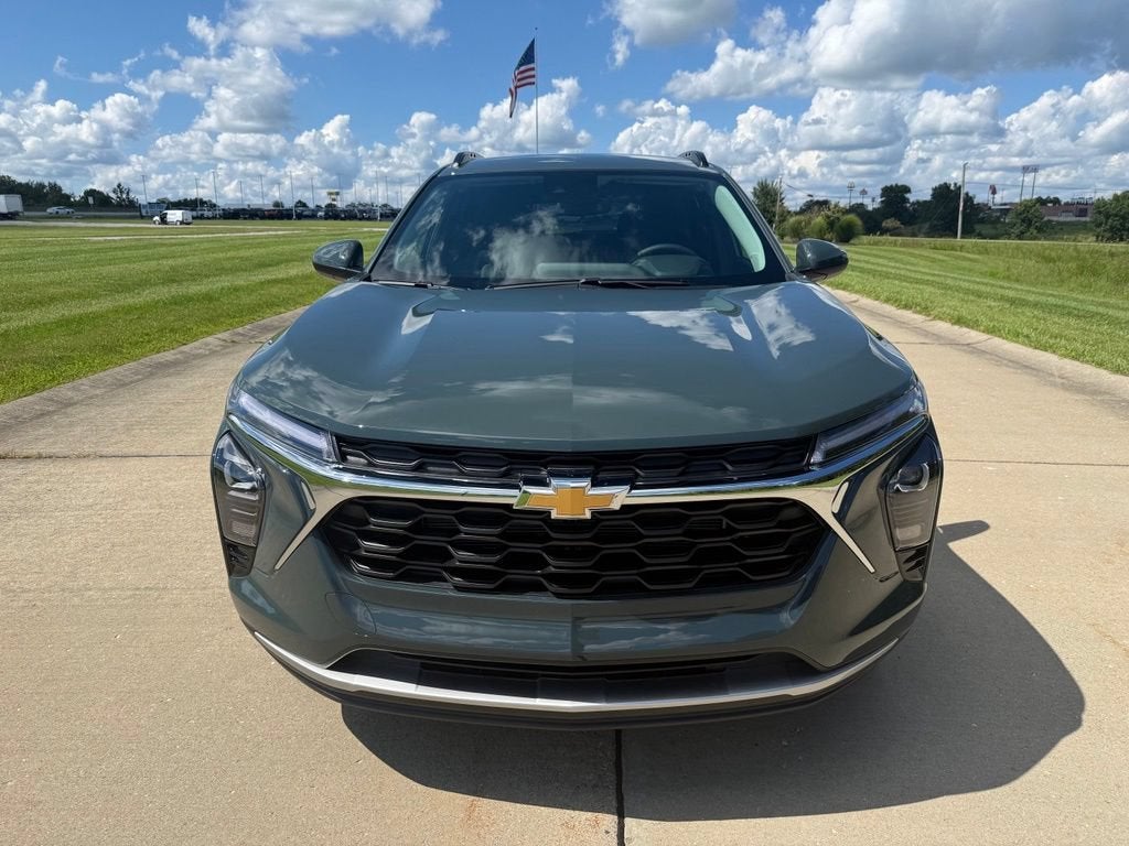2026 Chevrolet Trax LT - Photo 11
