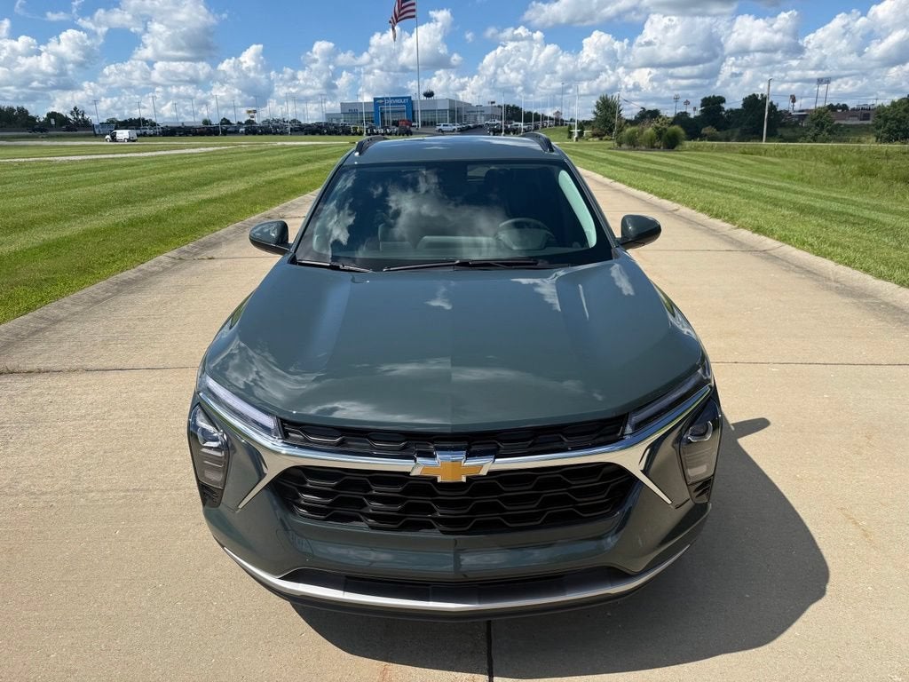 2026 Chevrolet Trax LT - Photo 12