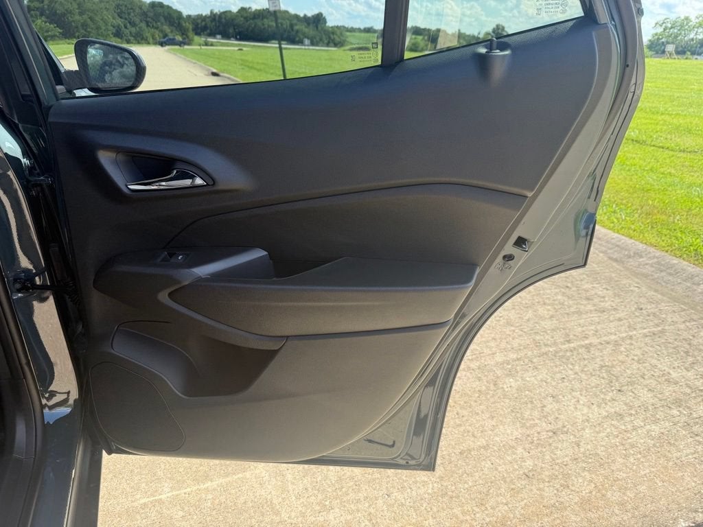 2026 Chevrolet Trax LT - Photo 15