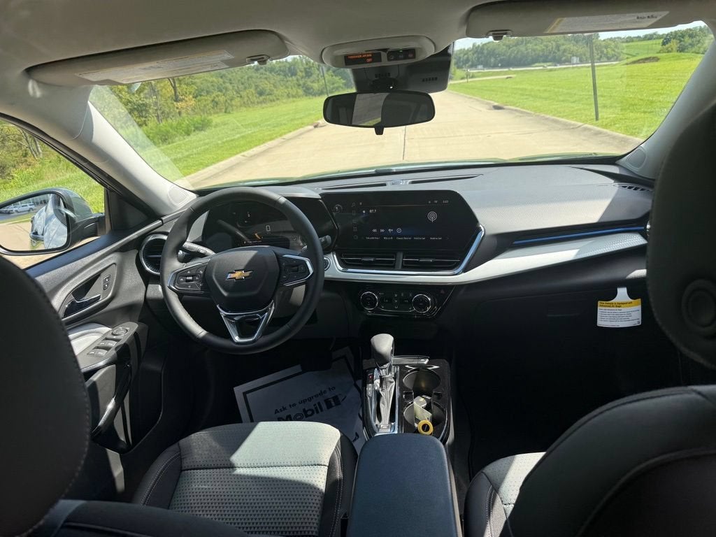 2026 Chevrolet Trax LT - Photo 17