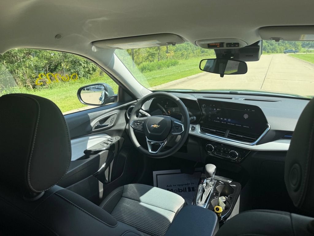 2026 Chevrolet Trax LT - Photo 18