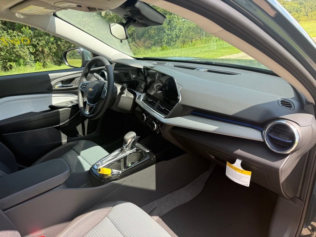 2026 Chevrolet Trax LT - Photo 22