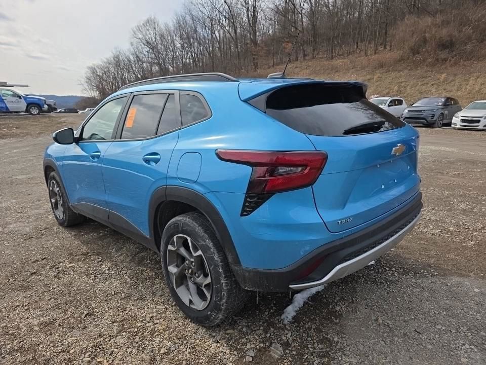 2025 Chevrolet Trax LT