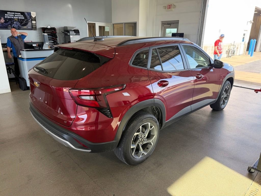 2025 Chevrolet Trax LT