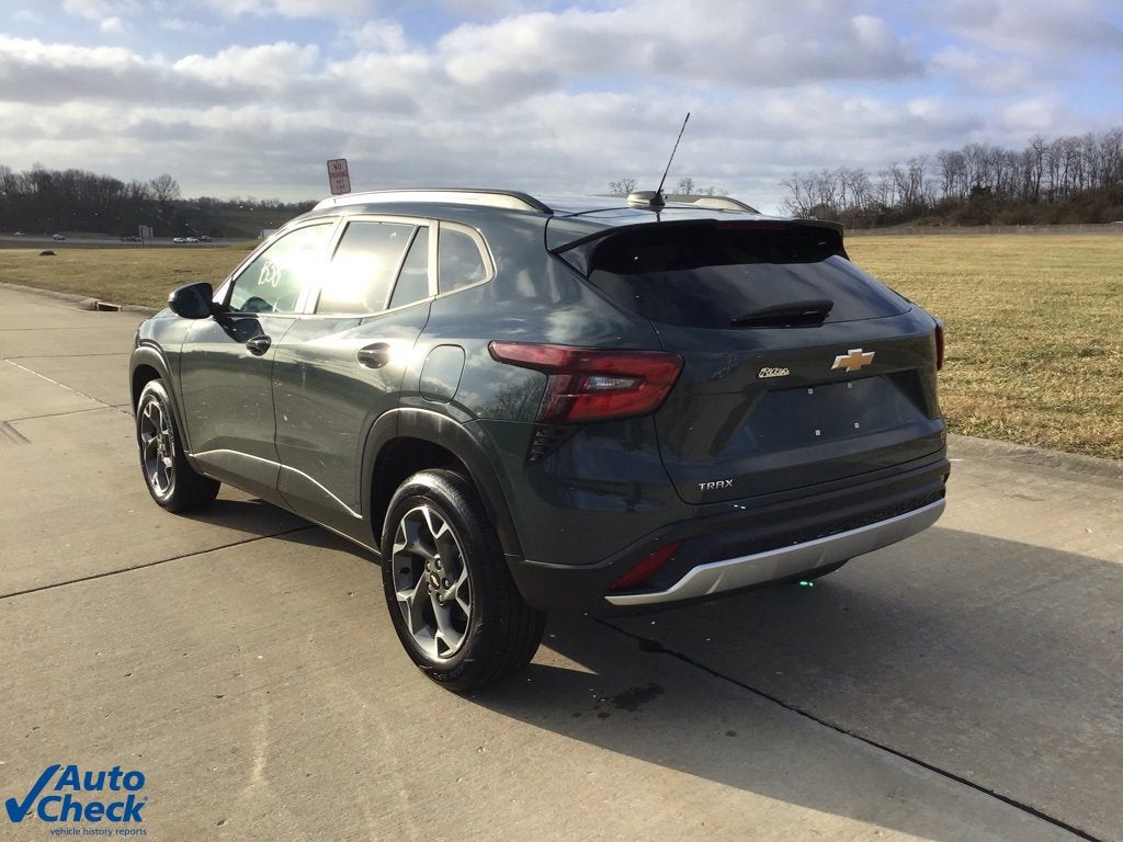 2025 Chevrolet Trax LT