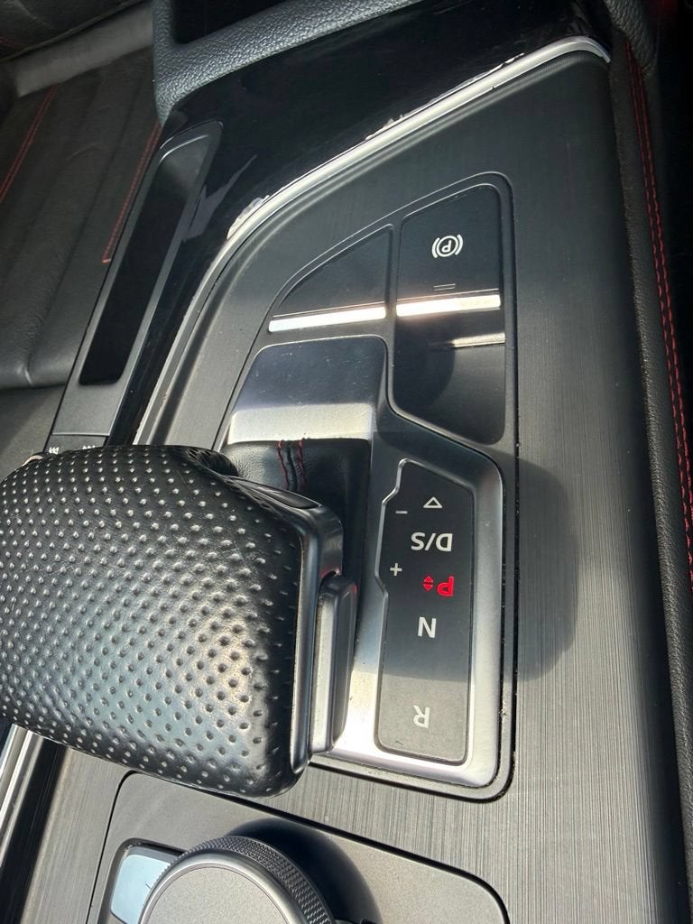 2019 Audi A4 Premium Plus